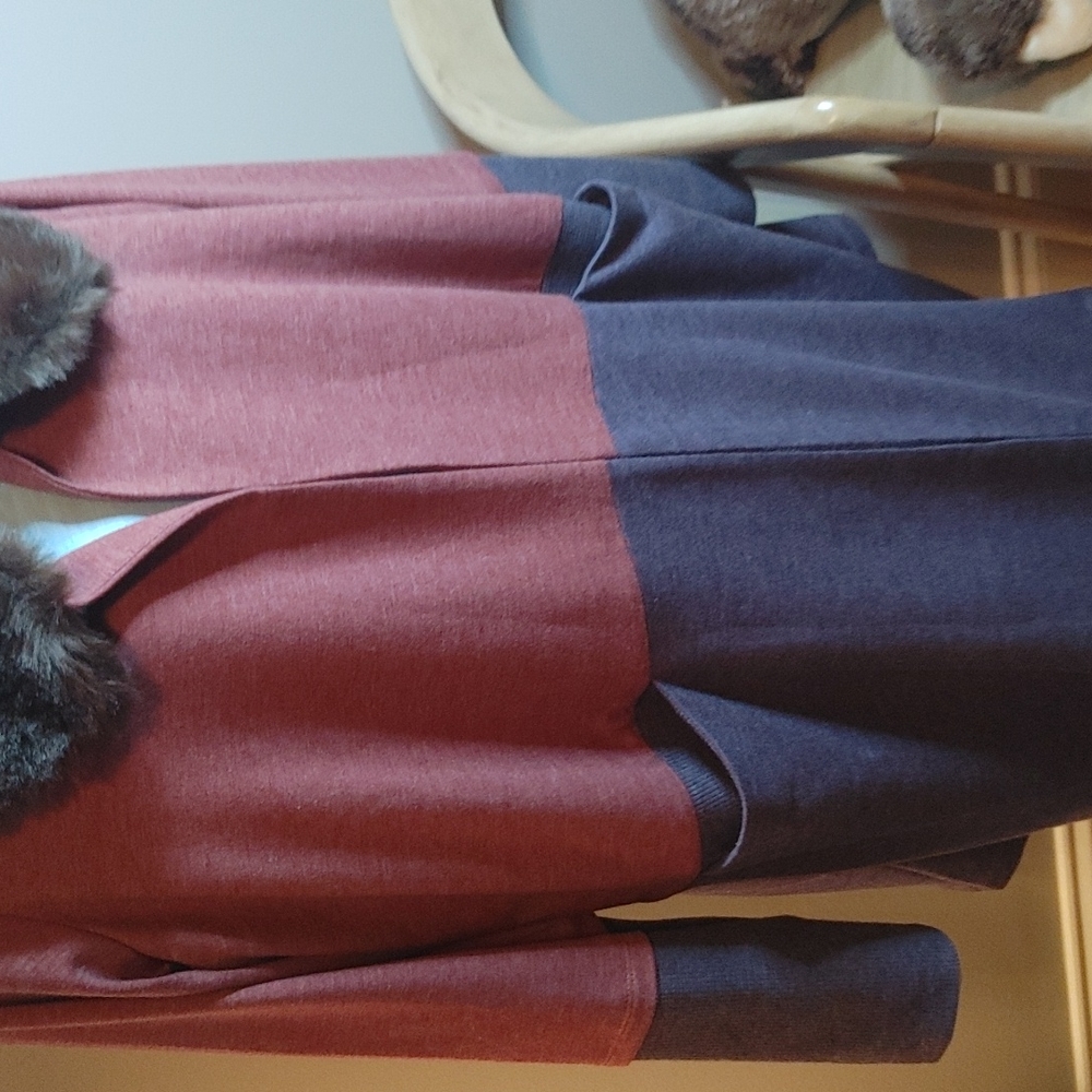 Fur collar coat - Picture 3 of 12
